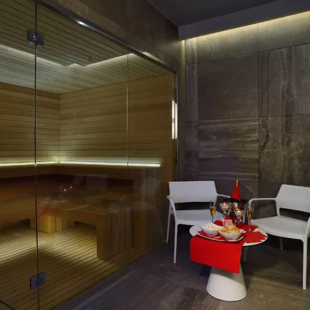 Embassy & Hotel 3*