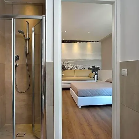 Embassy & Hotel 3*