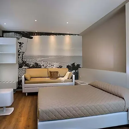 Hotel Embassy & 3*