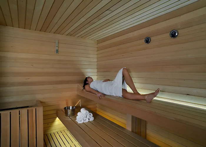 Embassy & 3* Cattolica